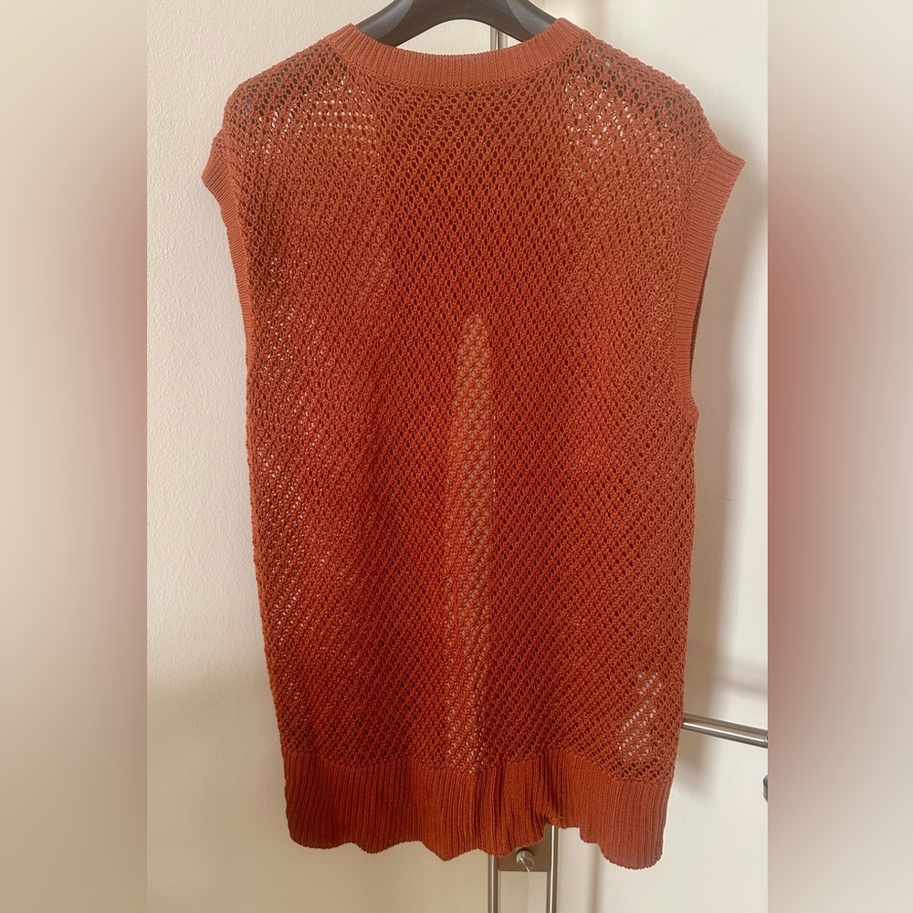 Moussy sleeveless top